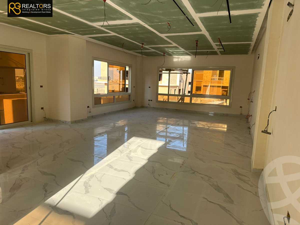 https://aqarmap.com.eg/en/listing/6033635-for-sale-cairo-el-sheikh-zayed-city-lshykh-zyd-ljdyd-toya-compound-al-tholathea