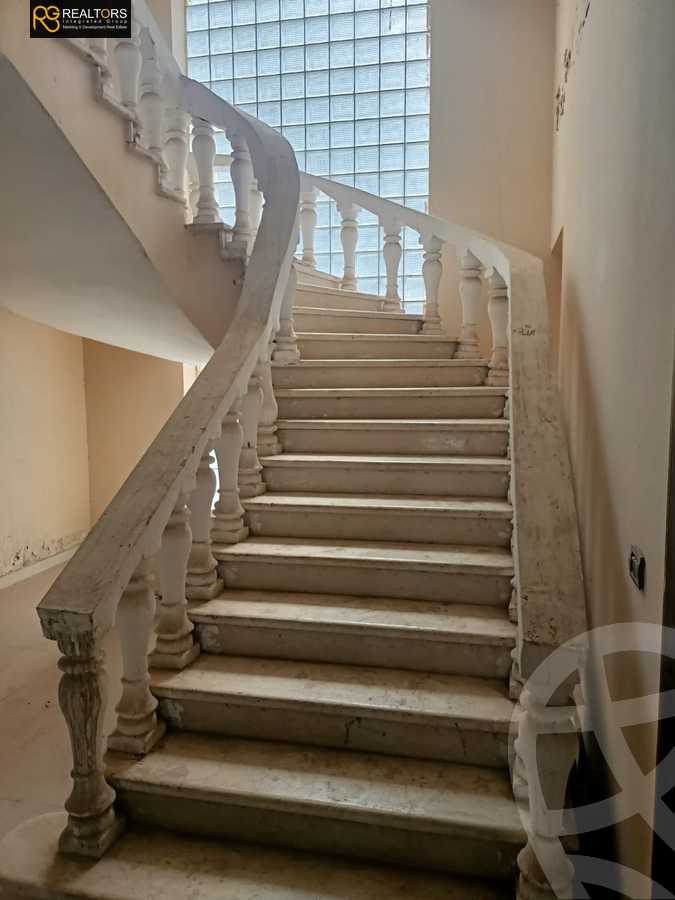 https://aqarmap.com.eg/en/listing/6036426-for-sale-cairo-el-sheikh-zayed-city-compounds-el-yasmeen-compound