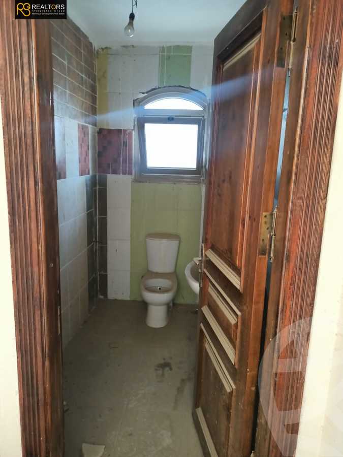 https://aqarmap.com.eg/en/listing/6036426-for-sale-cairo-el-sheikh-zayed-city-compounds-el-yasmeen-compound