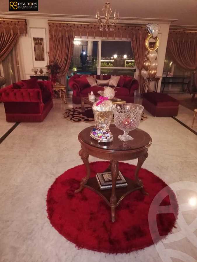 https://aqarmap.com.eg/ar/listing/6039963-for-sale-cairo-el-sheikh-zayed-city-compounds-el-rabwa