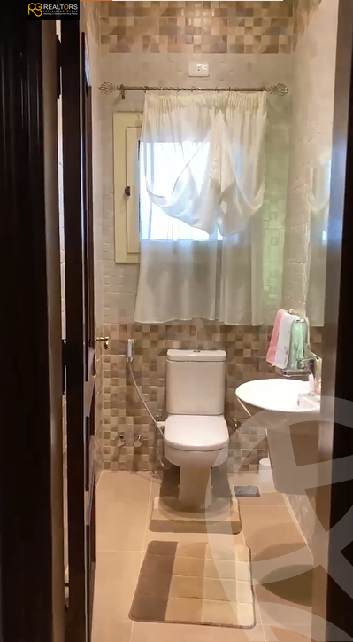 https://aqarmap.com.eg/ar/listing/6041929-for-sale-cairo-el-sheikh-zayed-city-compounds-el-khamayel