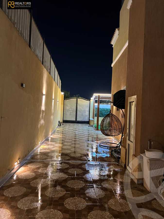 https://aqarmap.com.eg/en/listing/6045322-for-sale-cairo-el-sheikh-zayed-city-compounds-el-khamayel