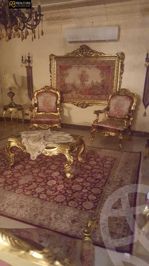 https://aqarmap.com.eg/en/listing/6045433-for-sale-cairo-el-sheikh-zayed-city-compounds-royal-city