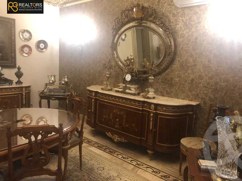 https://aqarmap.com.eg/en/listing/6068761-for-sale-cairo-el-sheikh-zayed-city-compounds-royal-city