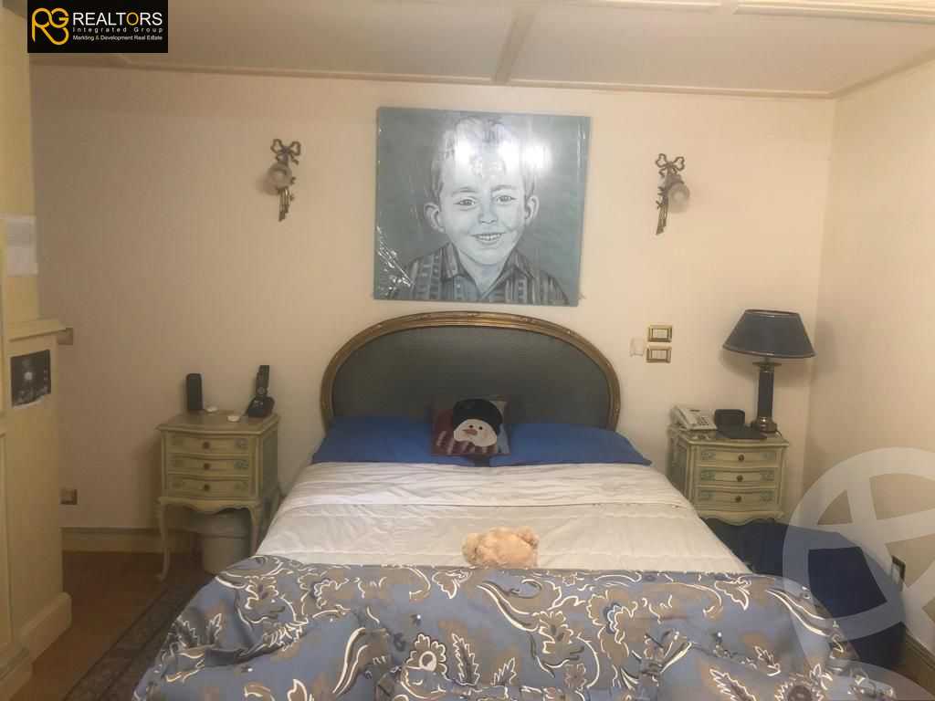 https://aqarmap.com.eg/en/listing/6068761-for-sale-cairo-el-sheikh-zayed-city-compounds-royal-city