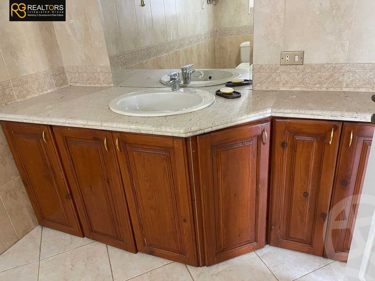 https://aqarmap.com.eg/ar/listing/6068859-for-sale-cairo-el-sheikh-zayed-city-compounds-zayed-2000