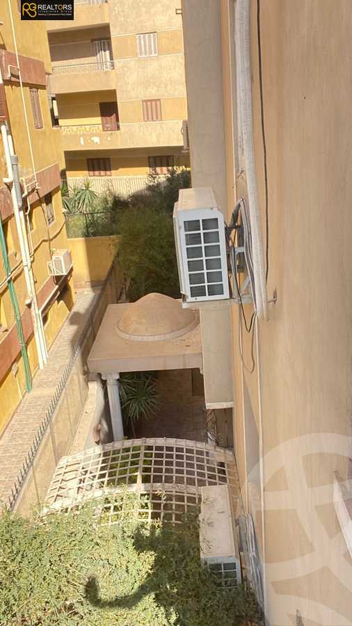https://aqarmap.com.eg/ar/listing/6105163-for-sale-cairo-6th-of-october-el-ahyaa-neighborhood-5th-street-2