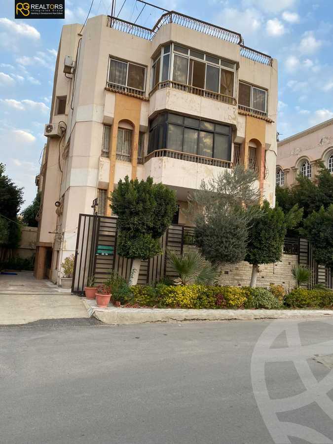 https://aqarmap.com.eg/ar/listing/6105471-for-sale-cairo-6th-of-october-el-tawsaat-el-shamalya-touristic-first-area