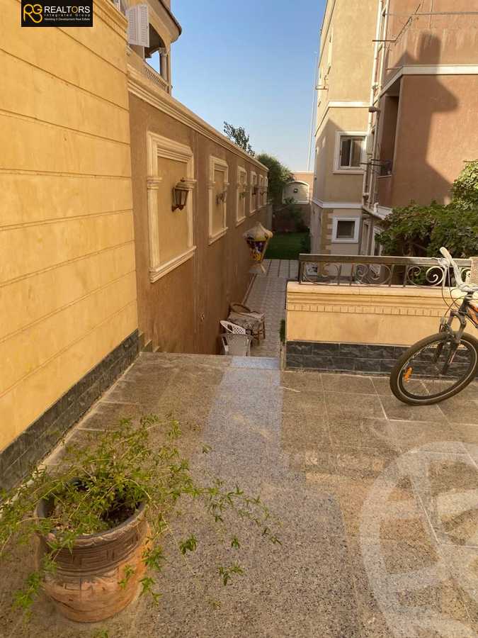 https://aqarmap.com.eg/en/listing/6105600-for-sale-cairo-6th-of-october-compounds-dream-land-flower-resort