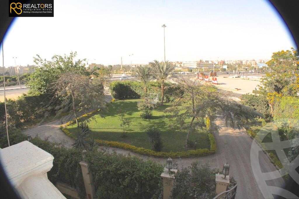 https://aqarmap.com.eg/en/listing/6106920-for-sale-cairo-6th-of-october-el-ahyaa-neighborhood-1st-al-maahad