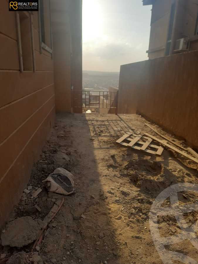 https://aqarmap.com.eg/ar/listing/6107069-for-sale-cairo-6th-of-october-compounds-pyramids-walk