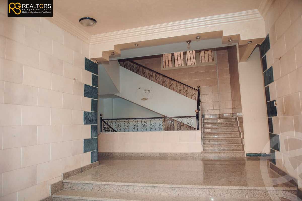 https://aqarmap.com.eg/ar/listing/6107181-for-sale-cairo-6th-of-october-featured-neighborhood-fourth-touristic-village-mahmoud-sami-el-baroudi-st