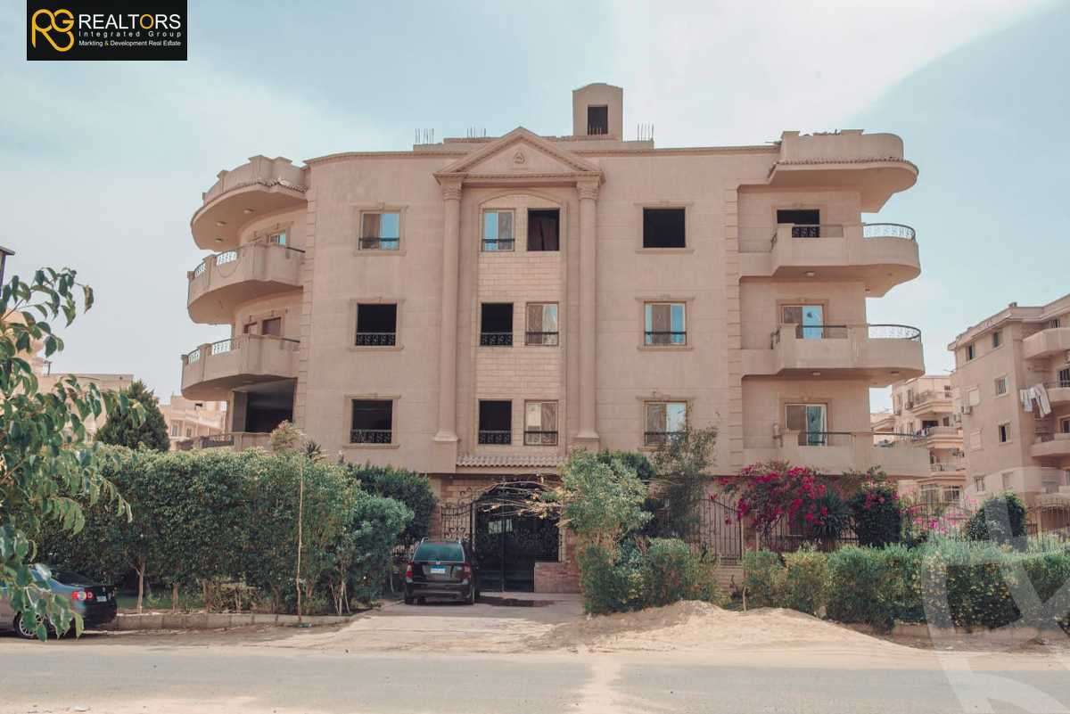 https://aqarmap.com.eg/ar/listing/6107181-for-sale-cairo-6th-of-october-featured-neighborhood-fourth-touristic-village-mahmoud-sami-el-baroudi-st