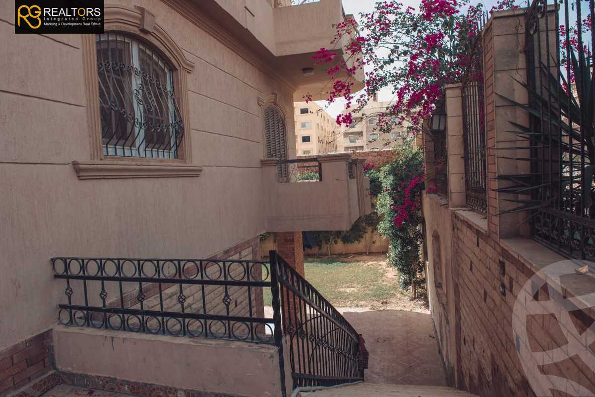 https://aqarmap.com.eg/ar/listing/6107181-for-sale-cairo-6th-of-october-featured-neighborhood-fourth-touristic-village-mahmoud-sami-el-baroudi-st