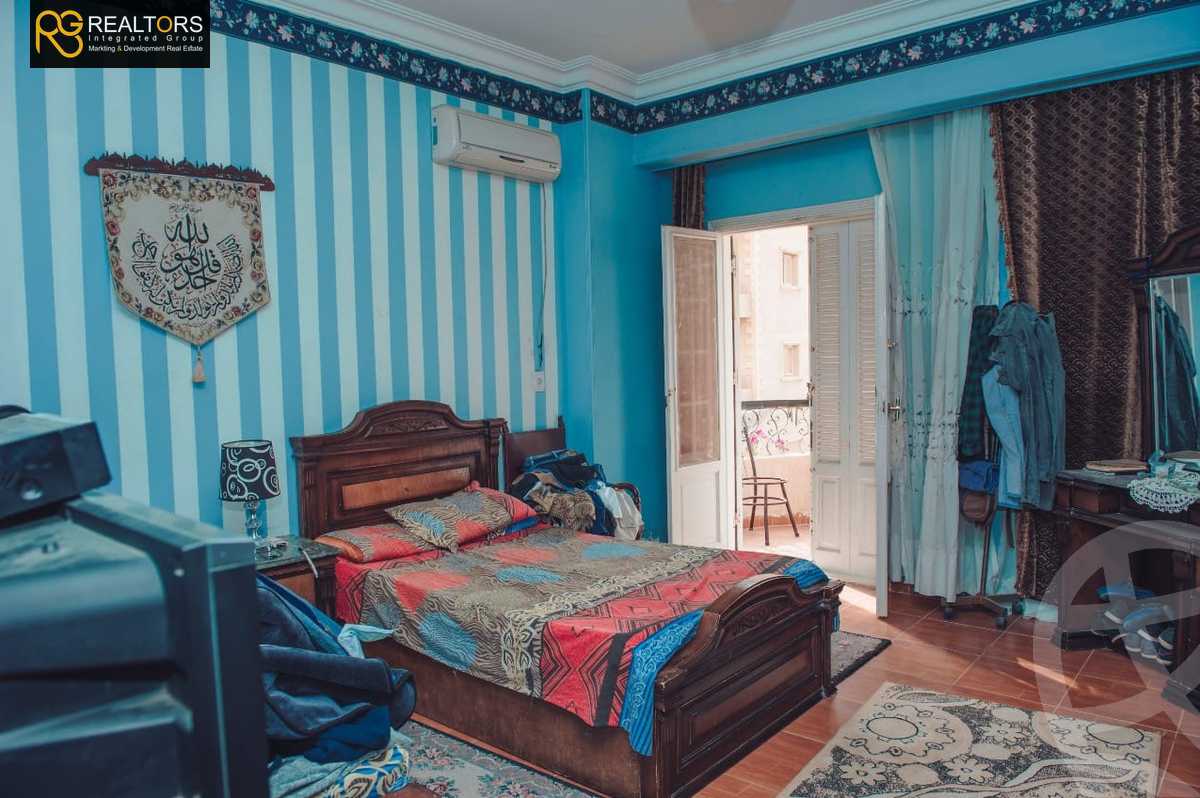 https://aqarmap.com.eg/ar/listing/6107181-for-sale-cairo-6th-of-october-featured-neighborhood-fourth-touristic-village-mahmoud-sami-el-baroudi-st
