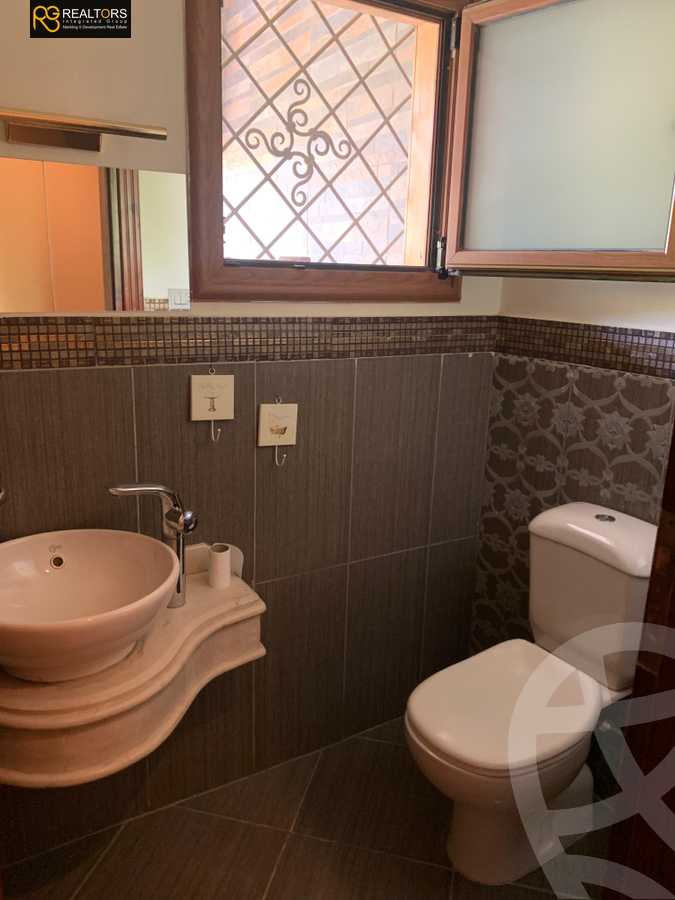 https://aqarmap.com.eg/en/listing/6107367-for-sale-cairo-el-sheikh-zayed-city-compounds-el-yasmeen-compound