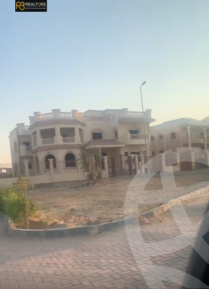 https://aqarmap.com.eg/en/listing/6107759-for-sale-cairo-6th-of-october-el-ahyaa-neighborhood-9th