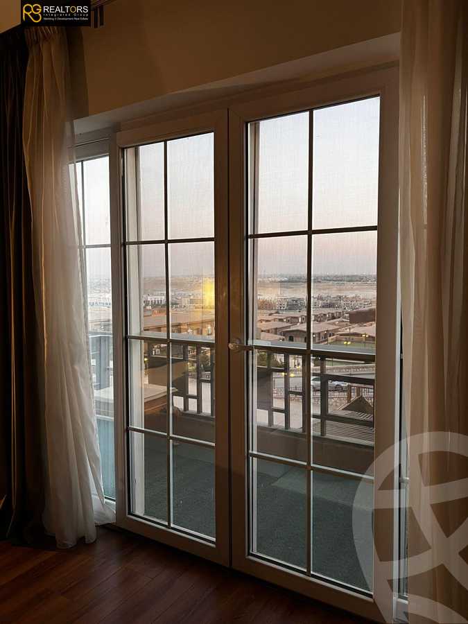 https://aqarmap.com.eg/en/listing/6154944-for-sale-cairo-6th-of-october-compounds-pyramids-walk