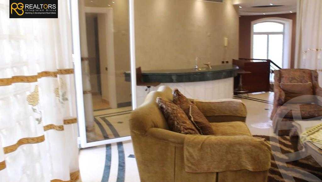https://aqarmap.com.eg/ar/listing/6155312-for-sale-cairo-el-sheikh-zayed-city-compounds-el-yasmeen-compound