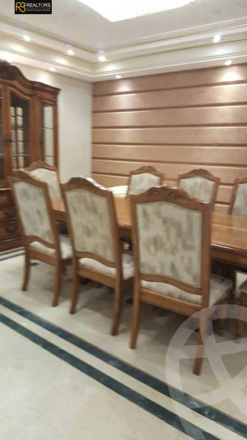 https://aqarmap.com.eg/ar/listing/6155312-for-sale-cairo-el-sheikh-zayed-city-compounds-el-yasmeen-compound