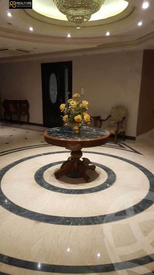 https://aqarmap.com.eg/ar/listing/6155312-for-sale-cairo-el-sheikh-zayed-city-compounds-el-yasmeen-compound