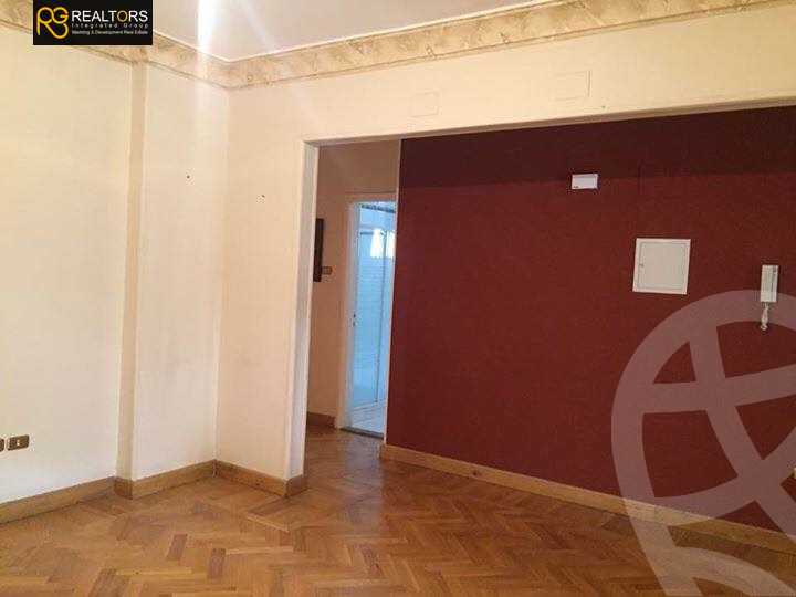 https://aqarmap.com.eg/ar/listing/6169564-for-sale-cairo-6th-of-october-featured-neighborhood-first-touristic-village-el-shaheed-mohammed-abdul-latif-alshimi-st
