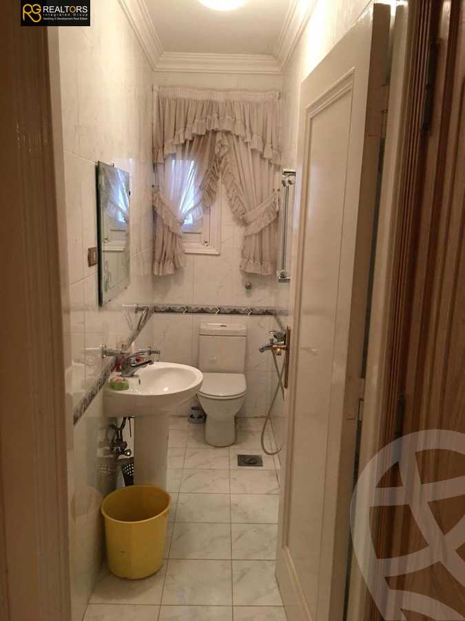 https://aqarmap.com.eg/ar/listing/6169564-for-sale-cairo-6th-of-october-featured-neighborhood-first-touristic-village-el-shaheed-mohammed-abdul-latif-alshimi-st