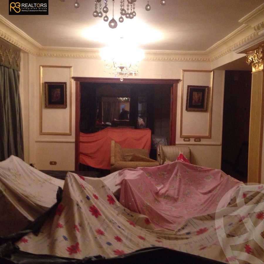 https://aqarmap.com.eg/ar/listing/6169564-for-sale-cairo-6th-of-october-featured-neighborhood-first-touristic-village-el-shaheed-mohammed-abdul-latif-alshimi-st