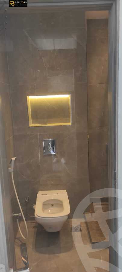 https://aqarmap.com.eg/ar/listing/6177953-for-rent-cairo-el-sheikh-zayed-city-compounds-el-patio-zahraa