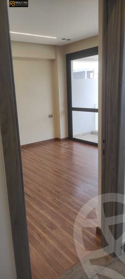 https://aqarmap.com.eg/ar/listing/6177953-for-rent-cairo-el-sheikh-zayed-city-compounds-el-patio-zahraa