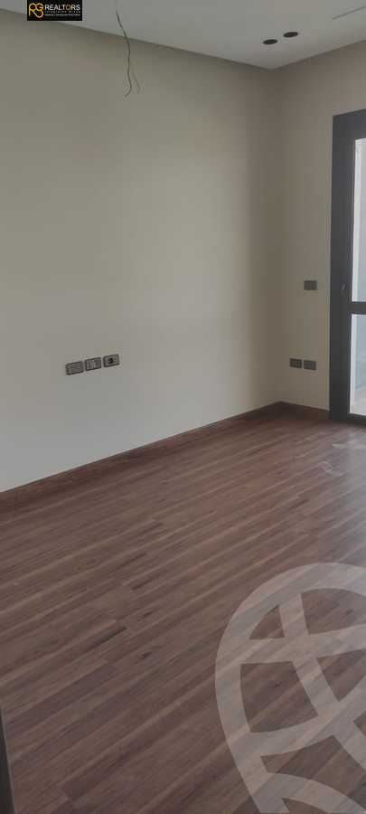 https://aqarmap.com.eg/ar/listing/6177953-for-rent-cairo-el-sheikh-zayed-city-compounds-el-patio-zahraa