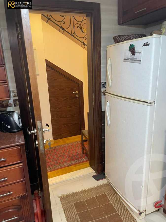 https://aqarmap.com.eg/ar/listing/6177988-for-sale-cairo-6th-of-october-featured-neighborhood-first-touristic-village-el-shaheed-mohammed-abdul-latif-alshimi-st