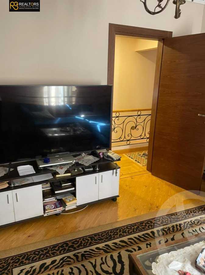https://aqarmap.com.eg/ar/listing/6177988-for-sale-cairo-6th-of-october-featured-neighborhood-first-touristic-village-el-shaheed-mohammed-abdul-latif-alshimi-st