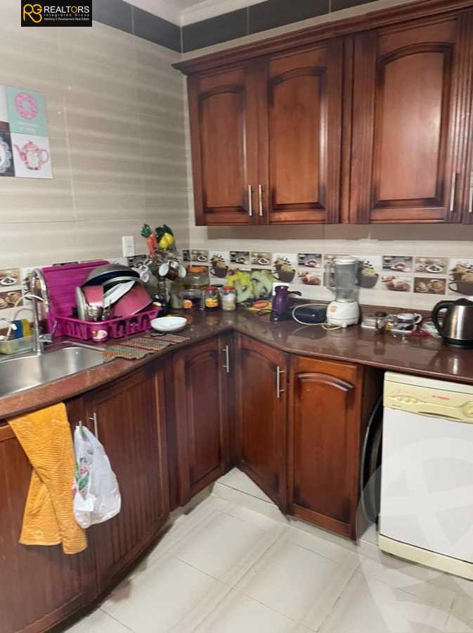https://aqarmap.com.eg/ar/listing/6177988-for-sale-cairo-6th-of-october-featured-neighborhood-first-touristic-village-el-shaheed-mohammed-abdul-latif-alshimi-st