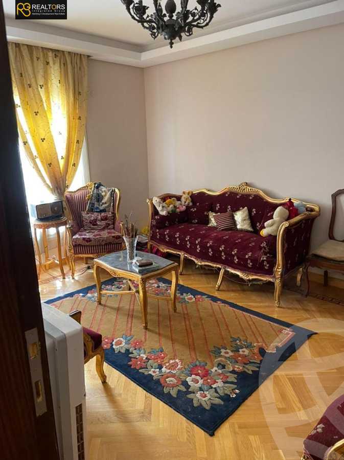https://aqarmap.com.eg/ar/listing/6177988-for-sale-cairo-6th-of-october-featured-neighborhood-first-touristic-village-el-shaheed-mohammed-abdul-latif-alshimi-st
