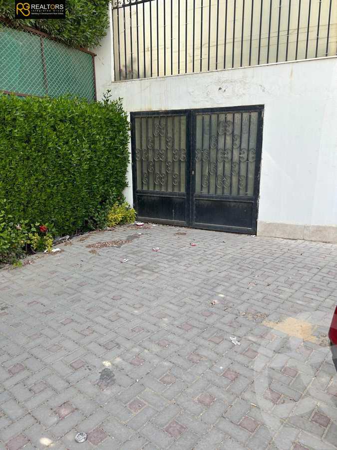 https://aqarmap.com.eg/ar/listing/6177988-for-sale-cairo-6th-of-october-featured-neighborhood-first-touristic-village-el-shaheed-mohammed-abdul-latif-alshimi-st