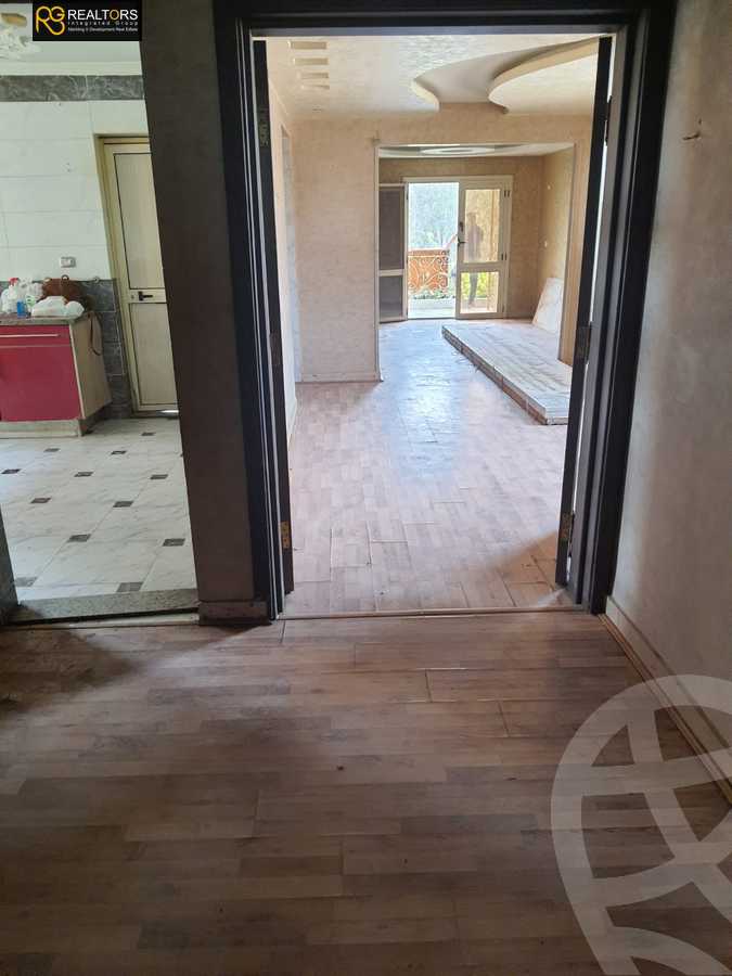 https://aqarmap.com.eg/ar/listing/6194377-for-sale-cairo-6th-of-october-featured-neighborhood-el-motamayez-neighborhood-al-moshir-ahmed-ismail-al-akid-ibrahim-abdo-st