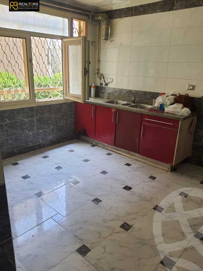 https://aqarmap.com.eg/ar/listing/6194377-for-sale-cairo-6th-of-october-featured-neighborhood-el-motamayez-neighborhood-al-moshir-ahmed-ismail-al-akid-ibrahim-abdo-st
