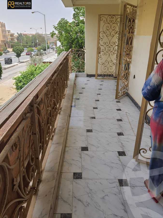 https://aqarmap.com.eg/ar/listing/6194377-for-sale-cairo-6th-of-october-featured-neighborhood-el-motamayez-neighborhood-al-moshir-ahmed-ismail-al-akid-ibrahim-abdo-st