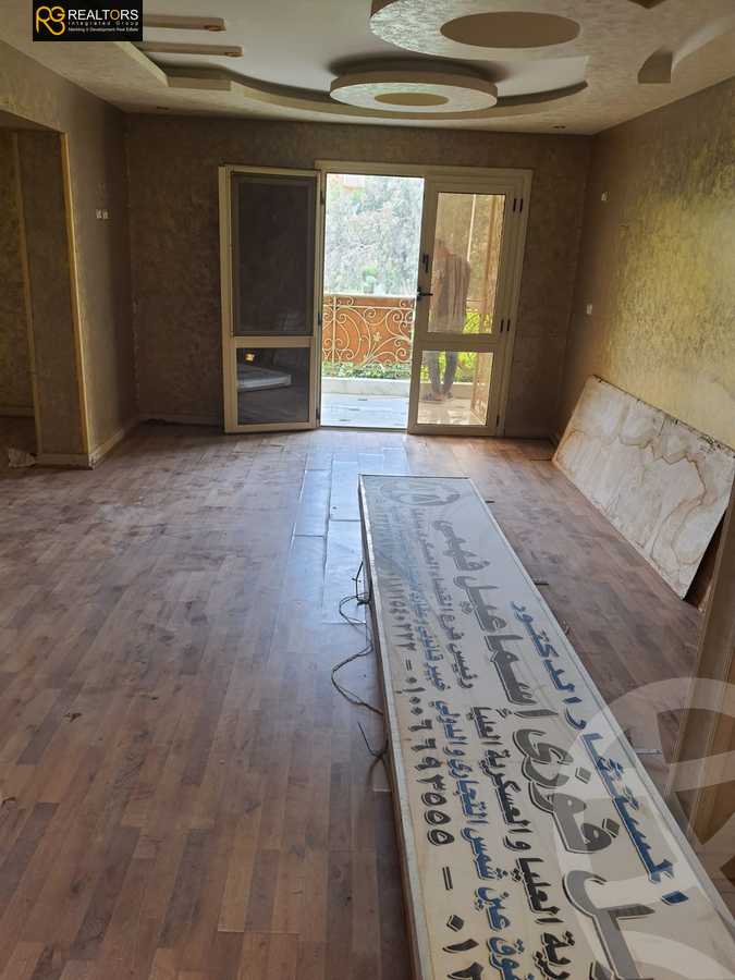 https://aqarmap.com.eg/ar/listing/6194377-for-sale-cairo-6th-of-october-featured-neighborhood-el-motamayez-neighborhood-al-moshir-ahmed-ismail-al-akid-ibrahim-abdo-st