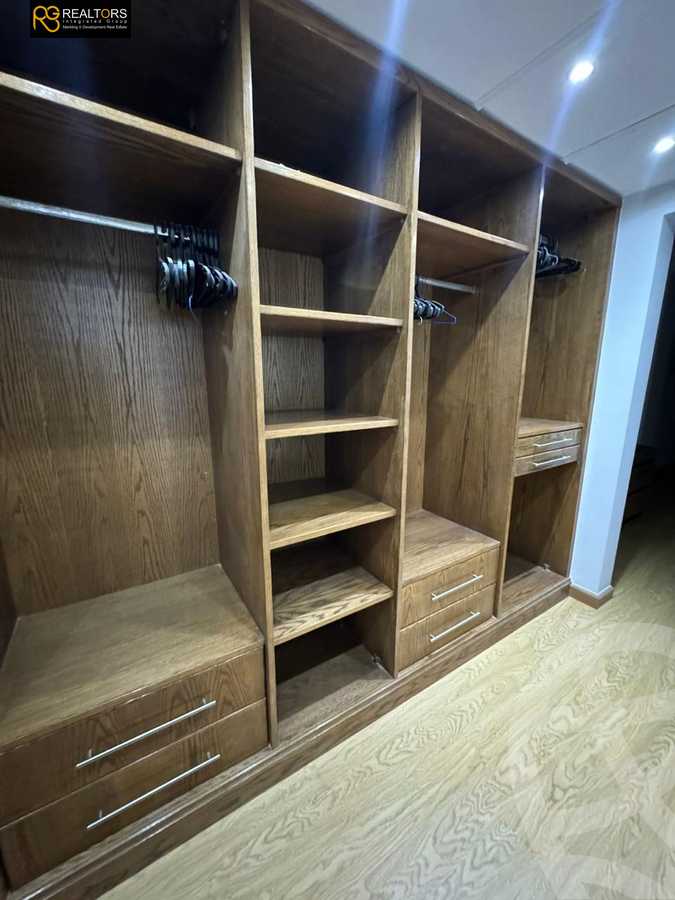 https://aqarmap.com.eg/ar/listing/6222174-for-rent-cairo-6th-of-october-compounds-rawada