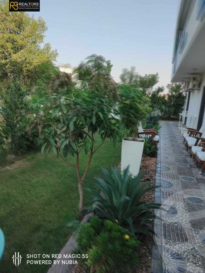 https://aqarmap.com.eg/en/listing/6237699-for-sale-cairo-el-sheikh-zayed-city-lshykh-zyd-ljdyd-el-reef-el-oroby