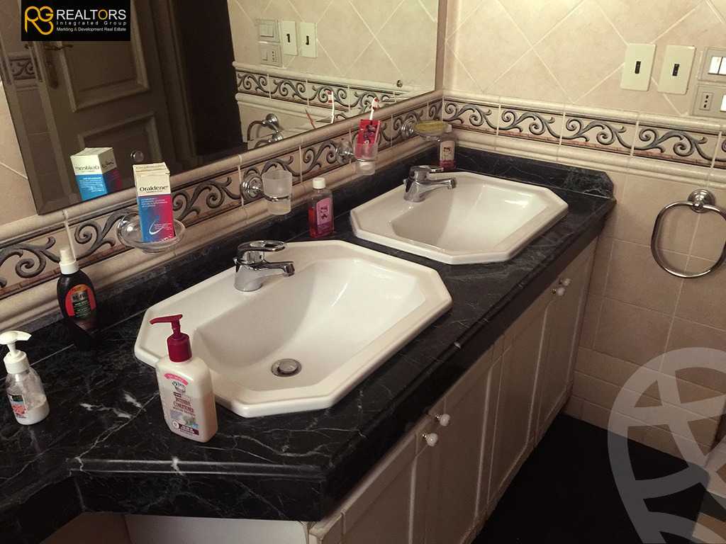 https://aqarmap.com.eg/en/listing/6240955-for-sale-cairo-6th-of-october-featured-neighborhood-el-motamayez-neighborhood-dr-mohammed-nagy-st
