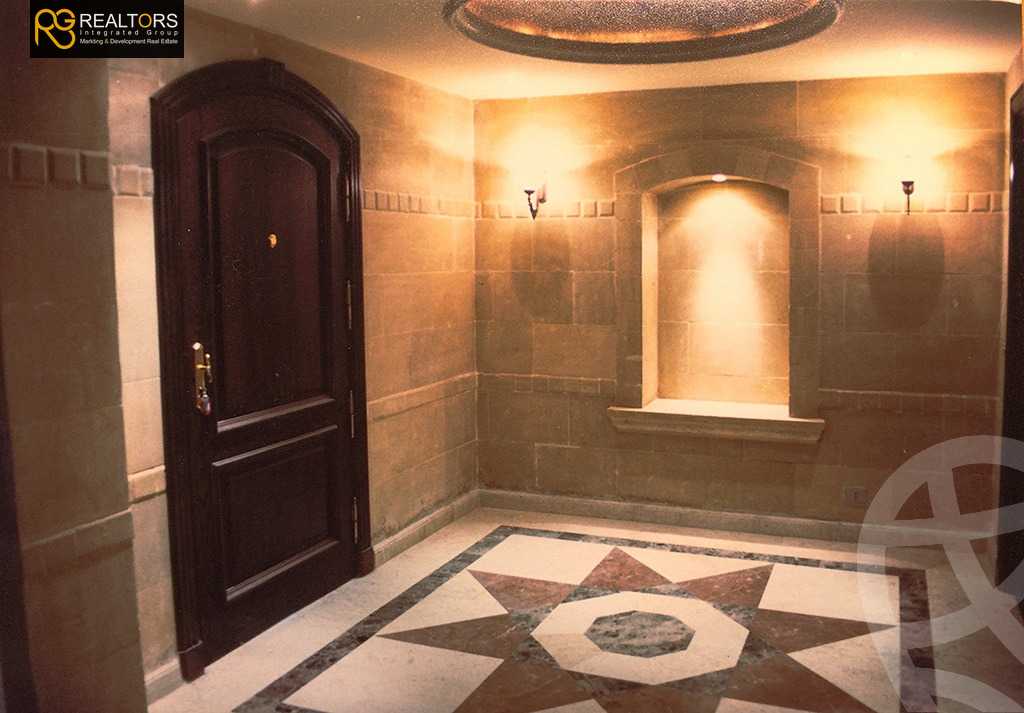 https://aqarmap.com.eg/en/listing/6240955-for-sale-cairo-6th-of-october-featured-neighborhood-el-motamayez-neighborhood-dr-mohammed-nagy-st