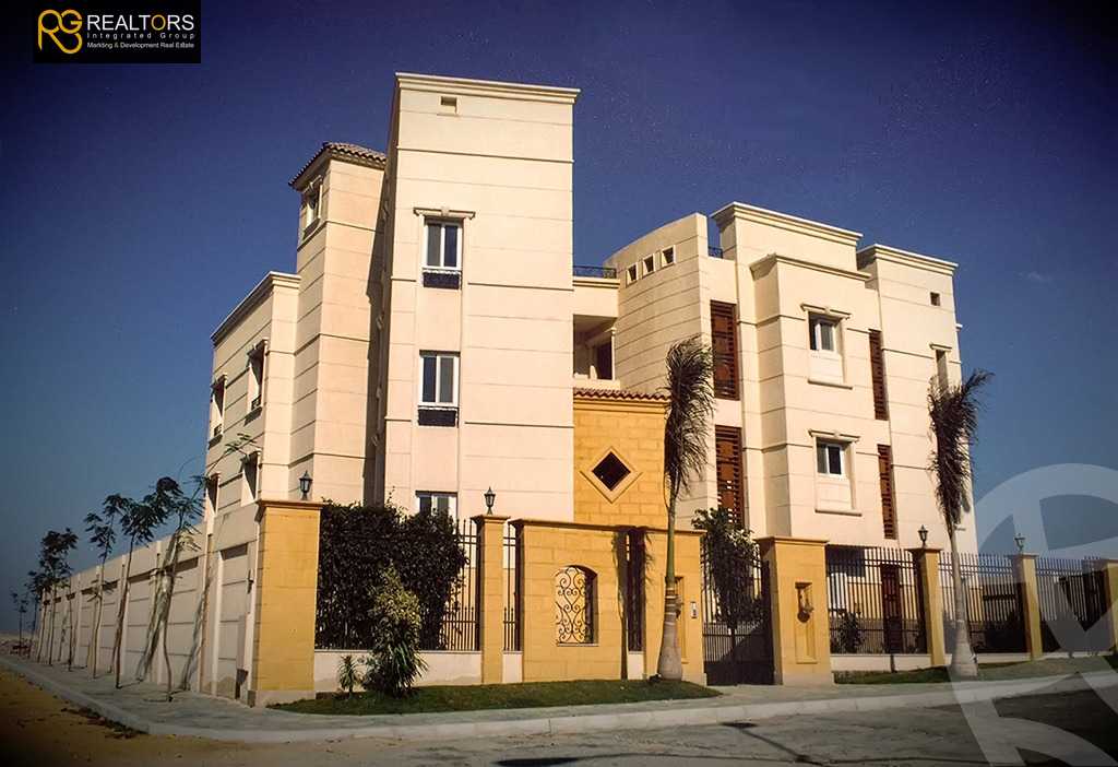 https://aqarmap.com.eg/en/listing/6240955-for-sale-cairo-6th-of-october-featured-neighborhood-el-motamayez-neighborhood-dr-mohammed-nagy-st