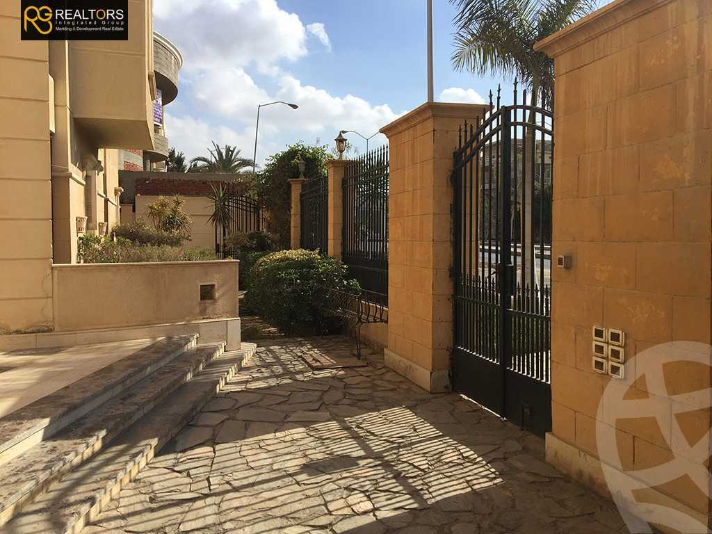 https://aqarmap.com.eg/en/listing/6240955-for-sale-cairo-6th-of-october-featured-neighborhood-el-motamayez-neighborhood-dr-mohammed-nagy-st