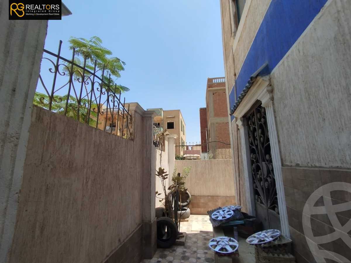 https://aqarmap.com.eg/ar/listing/6244453-for-sale-cairo-6th-of-october-hadaeq-october-ebni-betak-7-ramadan-hamdan-st