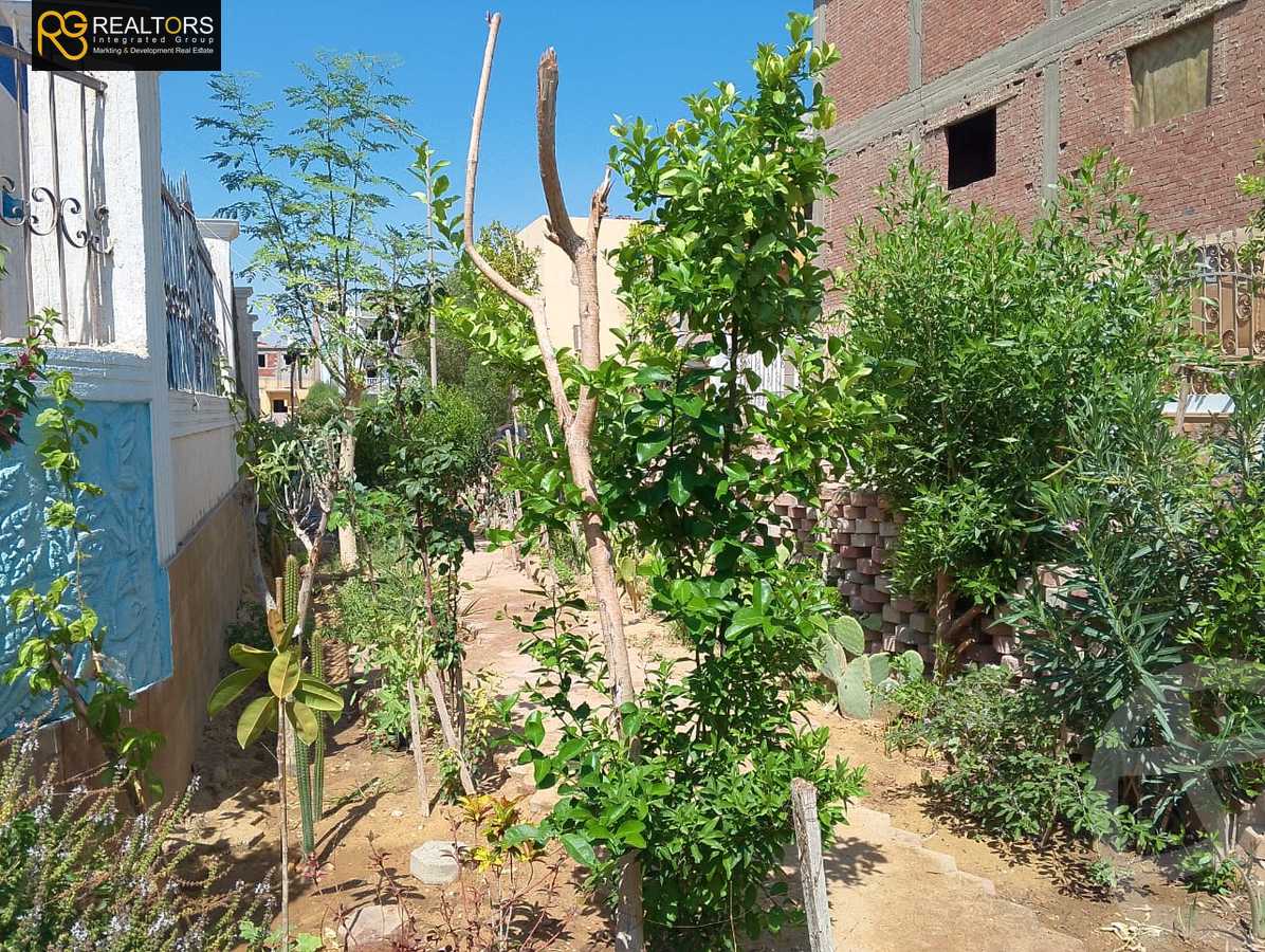 https://aqarmap.com.eg/ar/listing/6244453-for-sale-cairo-6th-of-october-hadaeq-october-ebni-betak-7-ramadan-hamdan-st