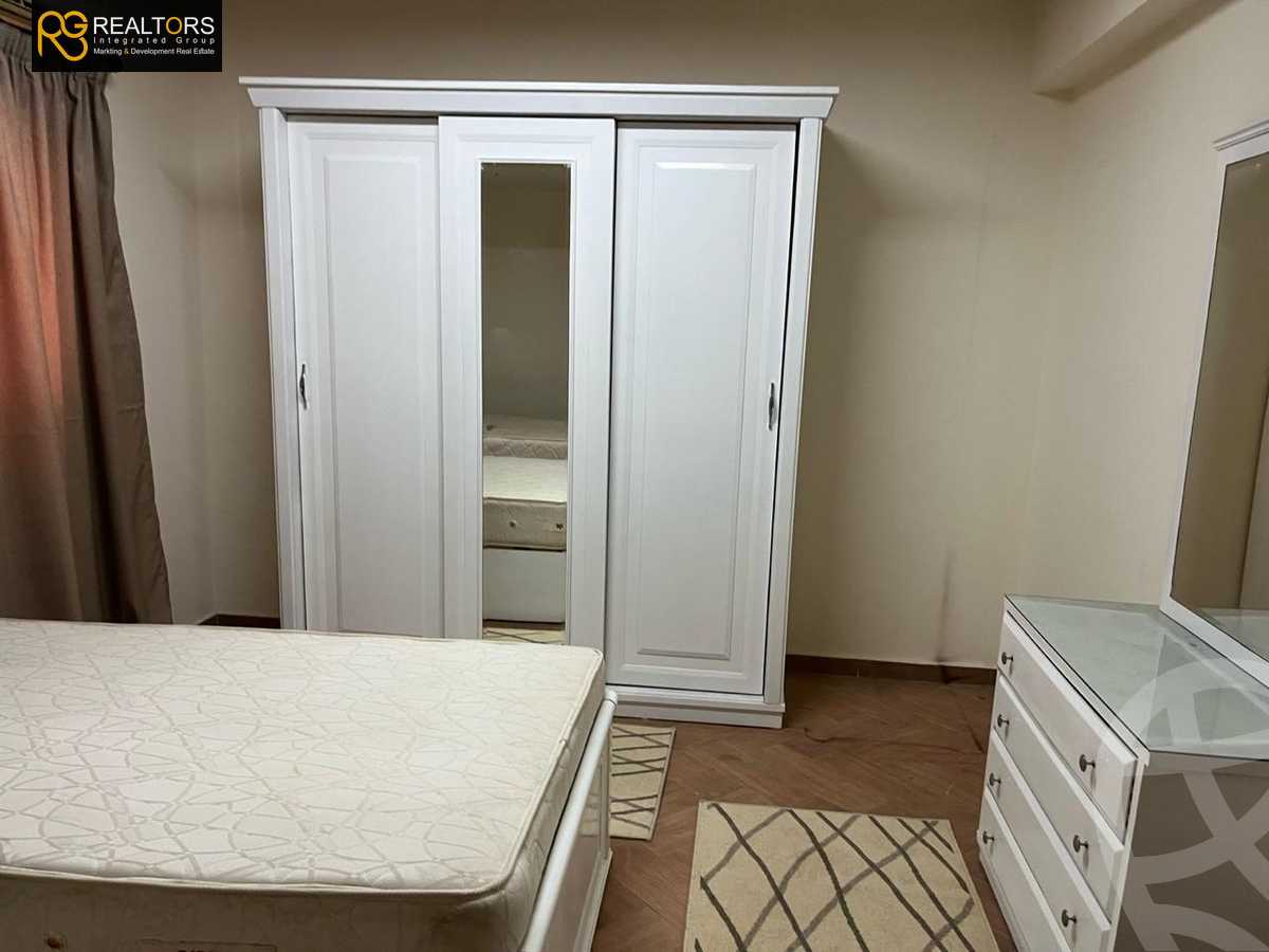 https://aqarmap.com.eg/en/listing/6249851-for-sale-cairo-el-sheikh-zayed-city-compounds-hadayek-el-mohandiseen