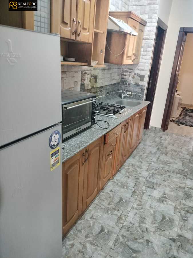 https://aqarmap.com.eg/en/listing/6249908-for-sale-cairo-el-sheikh-zayed-city-compounds-el-yasmeen-compound